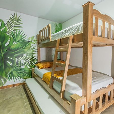 Nomada Hotel Guatape Bagian luar foto
