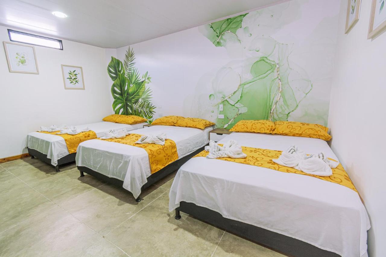 Nomada Hotel Guatape Bagian luar foto