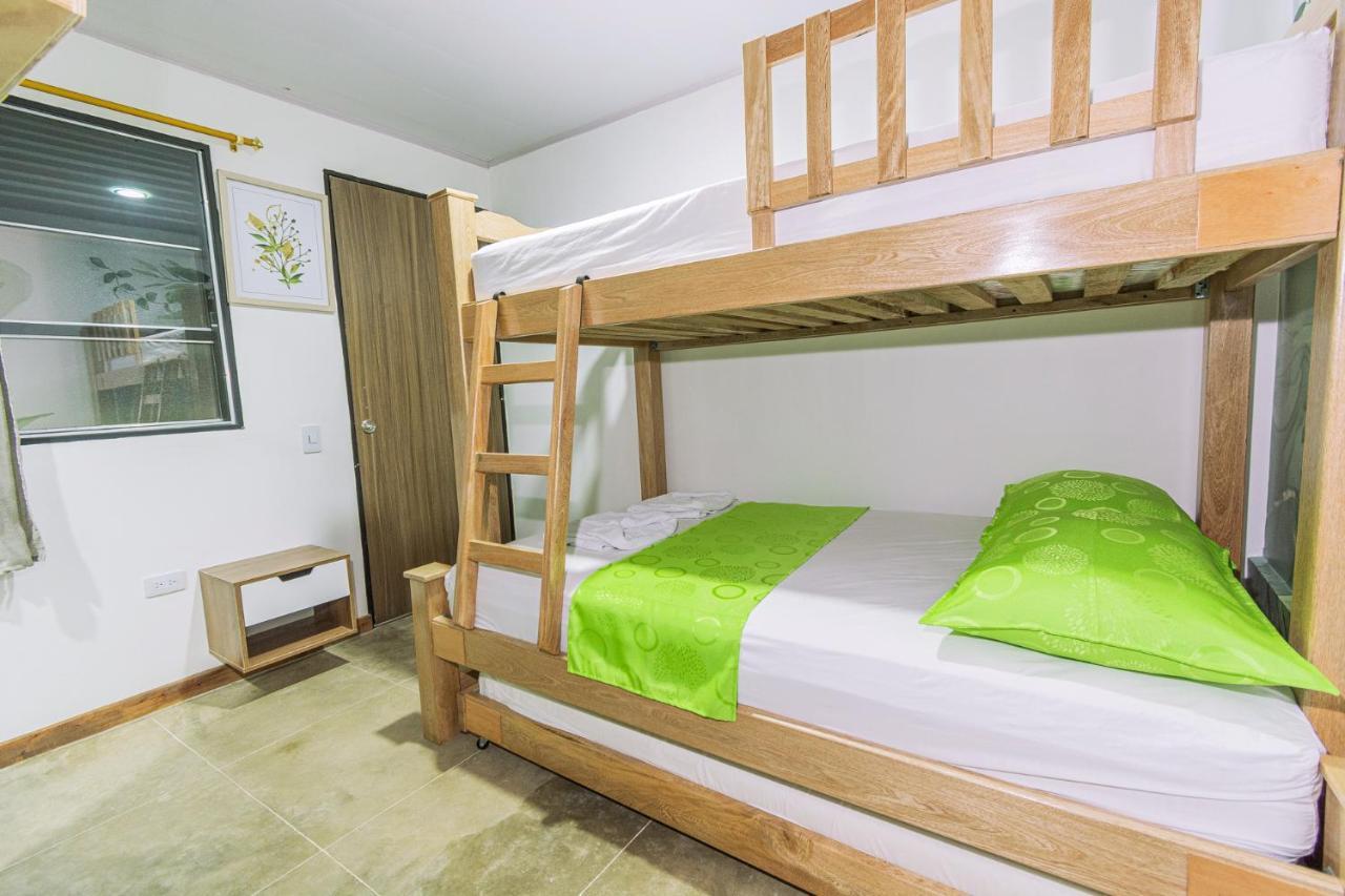 Nomada Hotel Guatape Bagian luar foto
