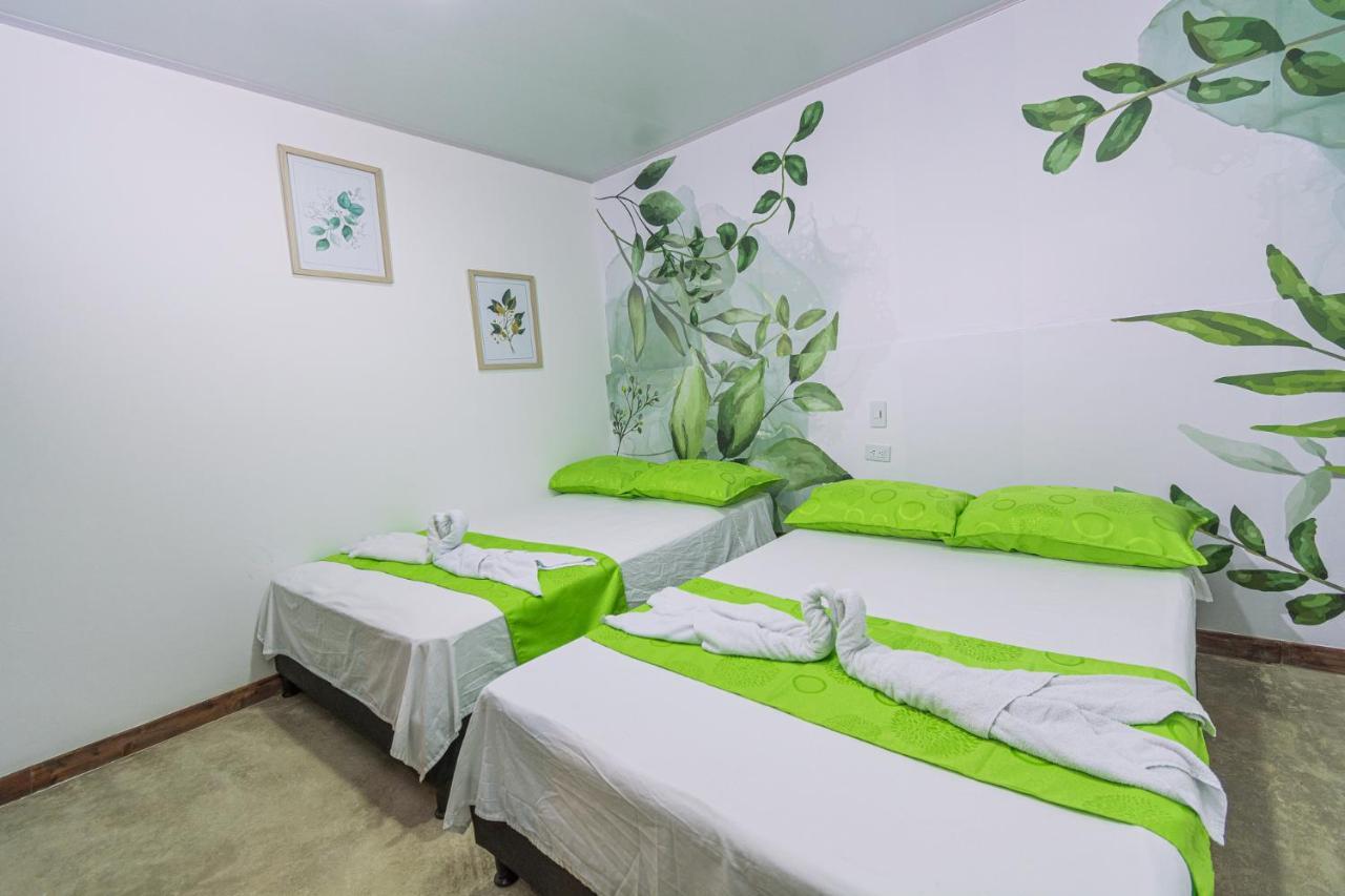 Nomada Hotel Guatape Bagian luar foto