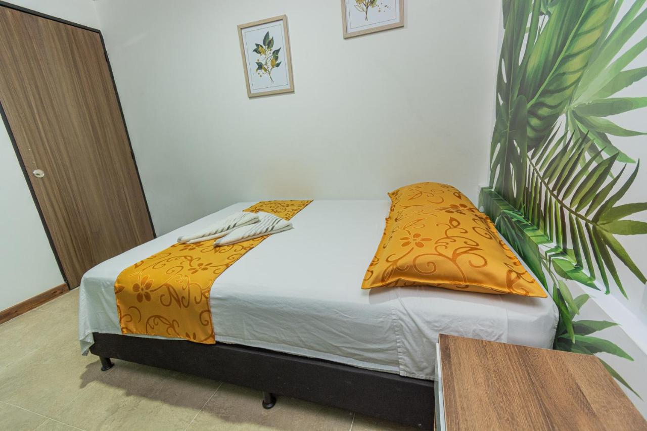 Nomada Hotel Guatape Bagian luar foto