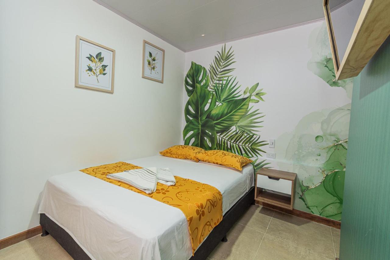 Nomada Hotel Guatape Bagian luar foto