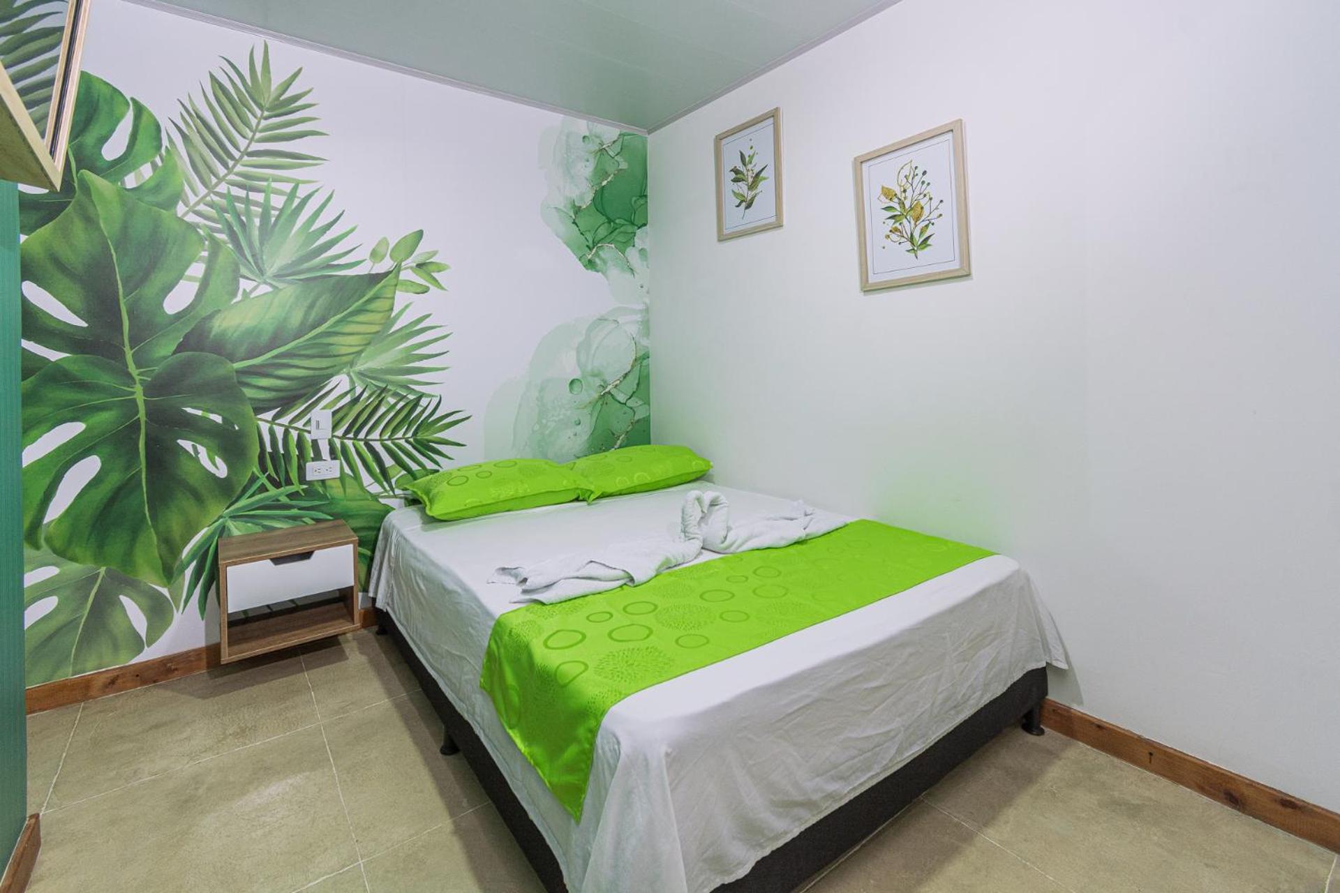 Nomada Hotel Guatape Bagian luar foto